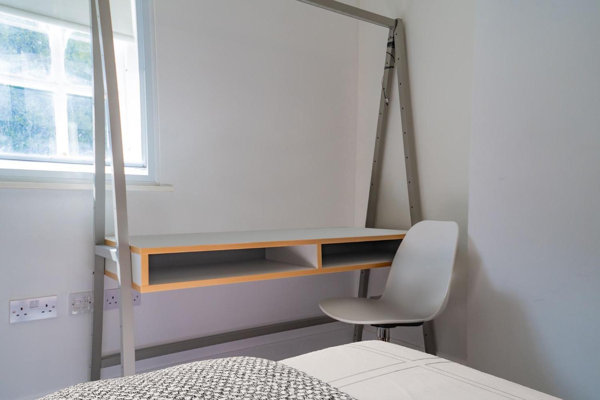 The Old Fire Station: Student Ensuite & Apartment *