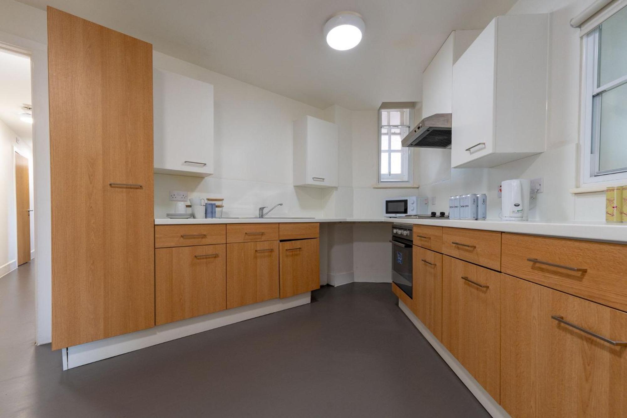 Apartment The Old Fire Station: Student Ensuite & *